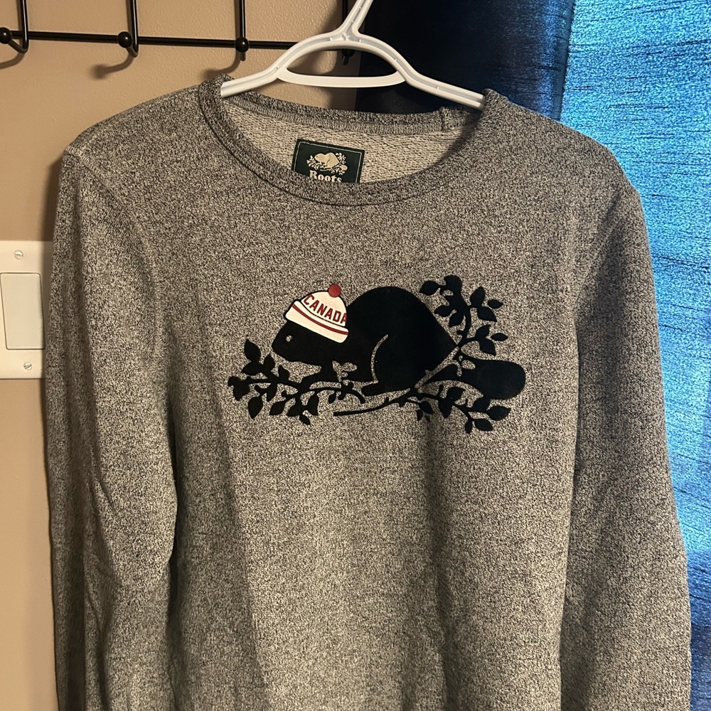 Roots Heather Gray Crewneck Sweater with Black Design